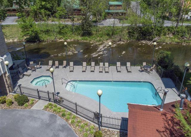 Cl 202 River Delight Pigeon Forge Exterior photo